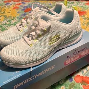 LAST CHANCE 🎁 Skechers Air-Cooled Memory Foam Sneakers AS IS